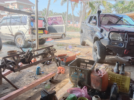 Bengkel Hussin Pomen
