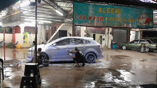 Bengkel kereta Aleem Garage