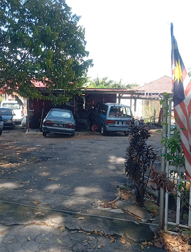 Bengkel Kereta Kumar