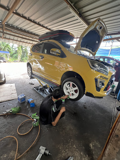 Bengkel Kereta SAG - Servis kereta, Aircond, Absober, Bateri, Muar Johor.