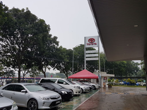 Hong Huat Automobile Pusat Servis Toyota Kluang