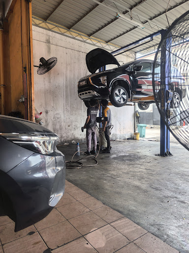 Mekanik Kereta Terbaik Berhampiran Saya di Butterworth