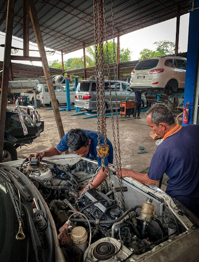 Mekanik Kereta Terbaik Berhampiran Saya di Peringat
