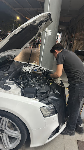 Strand Garage
